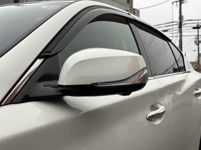 スカイライン ２００ＧＴ－ｔタイプＰ　ＥＴＣ　クリアランスソナー　オートクルーズコントロール　バックカメラ　ナビ　ＴＶ　アルミホイール　オートライト　ＬＥＤヘッドランプ　サンルーフ　ＡＴ　シートヒーター　スマートキー　アイドリングストップ（29枚目）