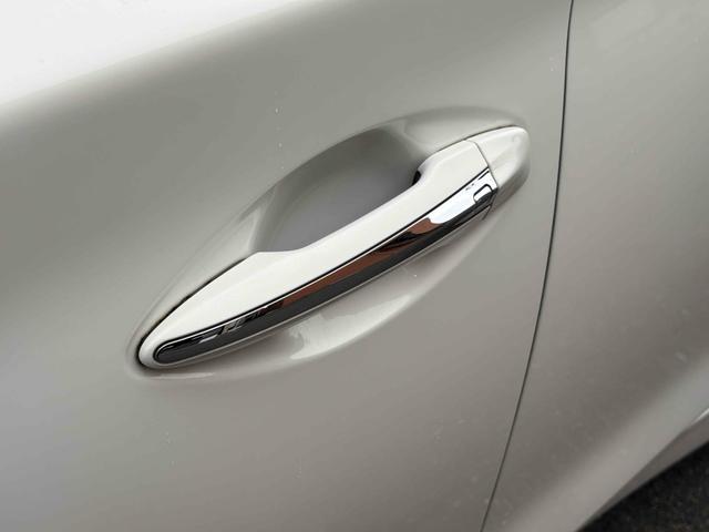 スカイライン ２００ＧＴ－ｔタイプＰ　ＥＴＣ　クリアランスソナー　オートクルーズコントロール　バックカメラ　ナビ　ＴＶ　アルミホイール　オートライト　ＬＥＤヘッドランプ　サンルーフ　ＡＴ　シートヒーター　スマートキー　アイドリングストップ（30枚目）