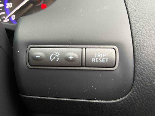 スカイライン ２００ＧＴ－ｔタイプＰ　ＥＴＣ　クリアランスソナー　オートクルーズコントロール　バックカメラ　ナビ　ＴＶ　アルミホイール　オートライト　ＬＥＤヘッドランプ　サンルーフ　ＡＴ　シートヒーター　スマートキー　アイドリングストップ（58枚目）