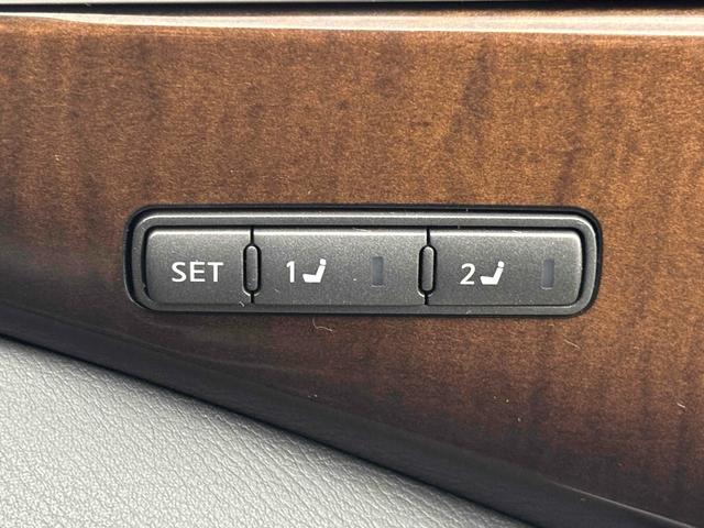 スカイライン ２００ＧＴ－ｔタイプＰ　ＥＴＣ　クリアランスソナー　オートクルーズコントロール　バックカメラ　ナビ　ＴＶ　アルミホイール　オートライト　ＬＥＤヘッドランプ　サンルーフ　ＡＴ　シートヒーター　スマートキー　アイドリングストップ（66枚目）