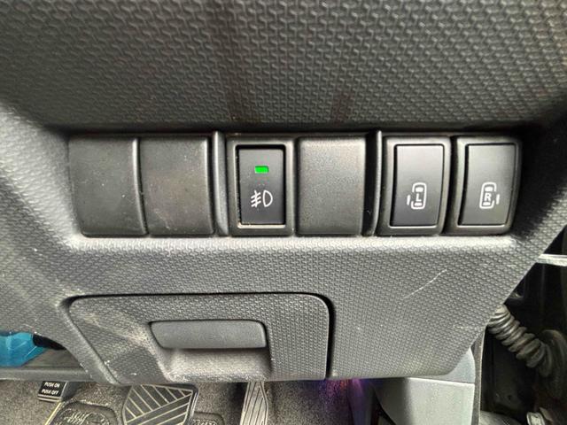 ソリオ ブラック＆ホワイト　ＥＴＣ　バックカメラ　両側電動スライドドア　オートライト　ＨＩＤ　スマートキー　電動格納ミラー　シートヒーター　ＣＶＴ　アルミホイール　盗難防止システム　衝突安全ボディ　ＡＢＳ　エアコン（8枚目）