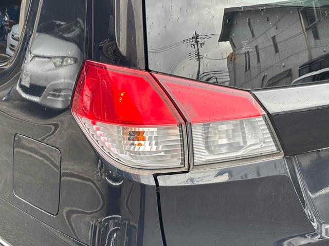 ソリオ ブラック＆ホワイト　ＥＴＣ　バックカメラ　両側電動スライドドア　オートライト　ＨＩＤ　スマートキー　電動格納ミラー　シートヒーター　ＣＶＴ　アルミホイール　盗難防止システム　衝突安全ボディ　ＡＢＳ　エアコン（33枚目）