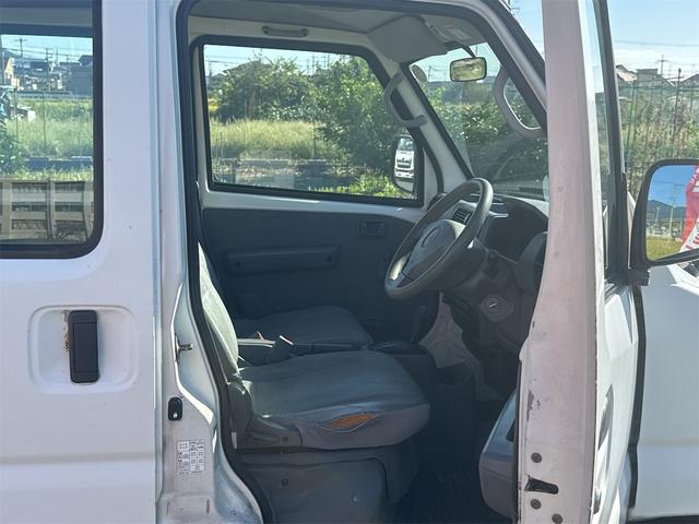 ミニキャブバン CD 660 CLハイルーフ エアコン パワステ エアバック (アスリートホワイト)(13枚目)