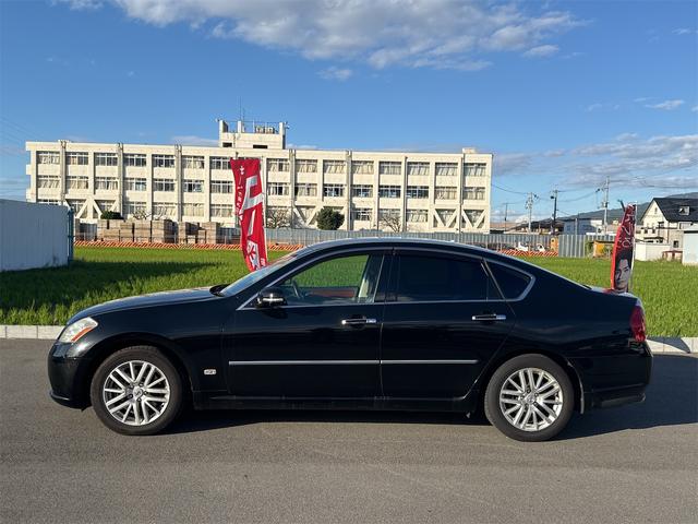 フーガ 250GT 2.5 250GT バックカメラ サイドカメラ ナビ スマートキー ETC 電格ミラー アルミホイール オートライト AT  電動格納ミラー 盗難防止システム パワーステアリング (スパーブラック)(5枚目)