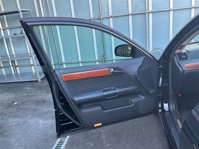 フーガ 250GT 2.5 250GT バックカメラ サイドカメラ ナビ スマートキー ETC 電格ミラー アルミホイール オートライト AT  電動格納ミラー 盗難防止システム パワーステアリング (スパーブラック)(49枚目)