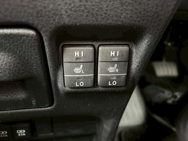 ノア ハイブリッドＧ　禁煙★ディーラーナビ（ＮＳＺＴ－Ｗ６８Ｔ）★Ｒカメラ★フルセグ★デジタルルームミラー★衝突軽減★スマートキー★両側パワースライドドア★純正１５インチアルミ★シートヒーター★クルコン（23枚目）