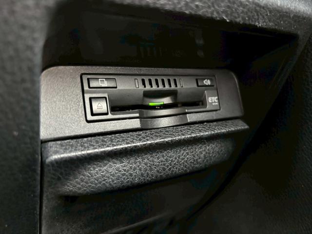 ノア ハイブリッドＧ　禁煙★ディーラーナビ（ＮＳＺＴ－Ｗ６８Ｔ）★Ｒカメラ★フルセグ★デジタルルームミラー★衝突軽減★スマートキー★両側パワースライドドア★純正１５インチアルミ★シートヒーター★クルコン（26枚目）