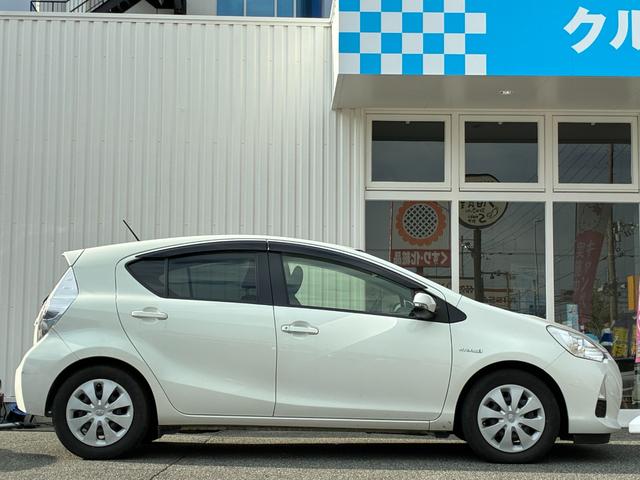 アクア Ｇ　★禁煙★アルパイン８インチナビ（ＶＩＥ－Ｘ００８）★Ｂカメラ★フルセグＴＶ★スマートキー★ＥＴＣ（10枚目）