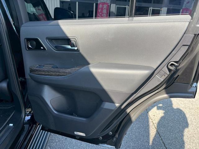 ランドクルーザー ＺＸ　ワンオーナー　禁煙　黒革シート　クールＢＯＸ　サンルーフ　ＪＢＬ　クールボックス　全周囲モニター　１２．３インチＤＡ（ナビ＋ＴＶ）　　ベンチレーション　シートヒーター　黒革シート　ＢＳＭ　ＨＵＤ（39枚目）