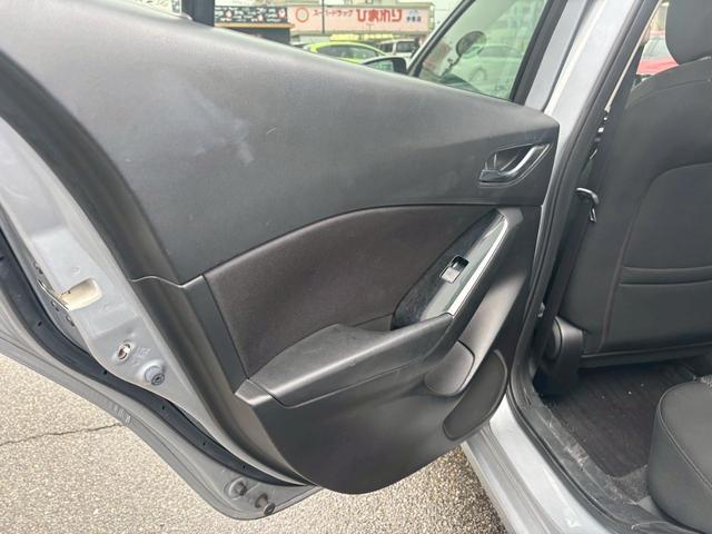 アクセラスポーツ １５Ｃ　★純ナビ★Ｂカメラ★フルセグＴＶ★Ｂｌｕｅｔｏｏｔｈ可★ＢＳＭ★クルコン★ＥＴＣ（49枚目）