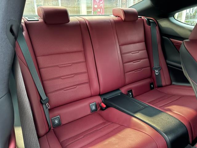 RC RC300h Fスポーツ ★ワンオーナー★禁煙★赤レザーシート★純ナビ★Bカメラ★フルセグTV★F席パワーシート★シートヒーター★ベンチレーション★スマートキー★パドルシフト★クルコン★ETC(27枚目)