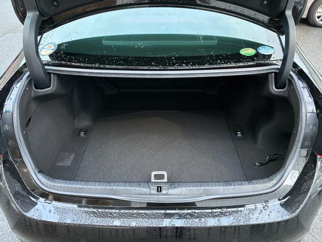 RC RC300h Fスポーツ ★ワンオーナー★禁煙★赤レザーシート★純ナビ★Bカメラ★フルセグTV★F席パワーシート★シートヒーター★ベンチレーション★スマートキー★パドルシフト★クルコン★ETC(29枚目)