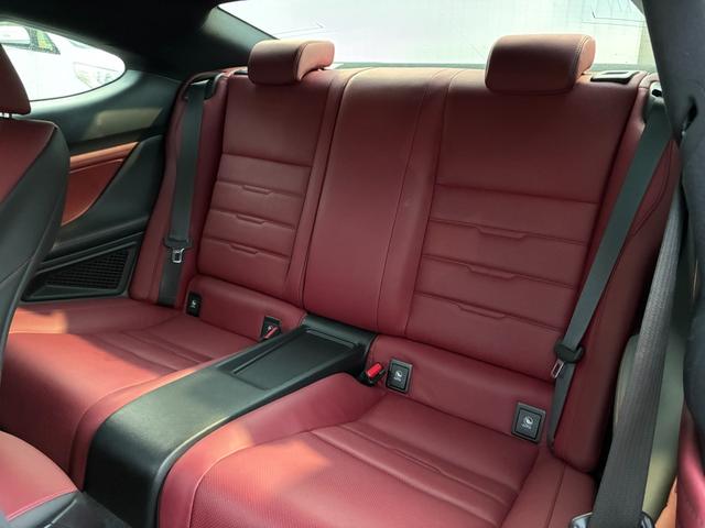 RC RC300h Fスポーツ ★ワンオーナー★禁煙★赤レザーシート★純ナビ★Bカメラ★フルセグTV★F席パワーシート★シートヒーター★ベンチレーション★スマートキー★パドルシフト★クルコン★ETC(51枚目)