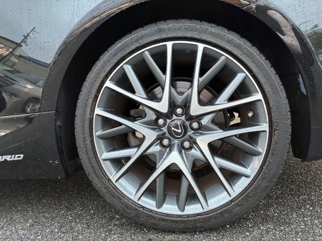 RC RC300h Fスポーツ ★ワンオーナー★禁煙★赤レザーシート★純ナビ★Bカメラ★フルセグTV★F席パワーシート★シートヒーター★ベンチレーション★スマートキー★パドルシフト★クルコン★ETC(61枚目)