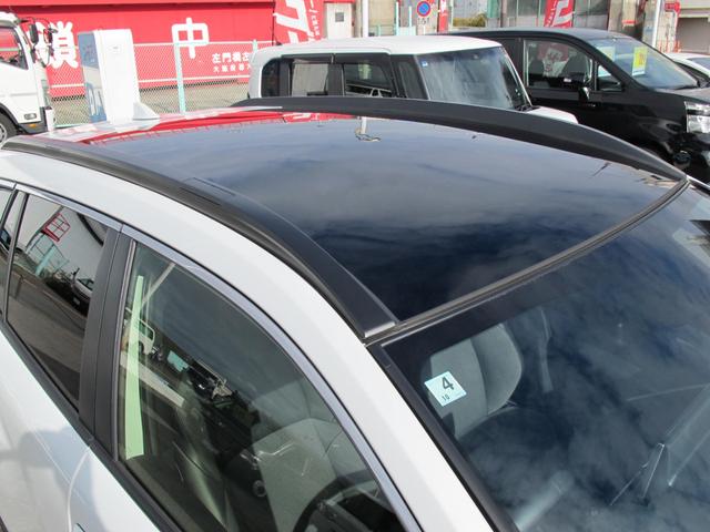 カローラクロス ハイブリッド　Ｚ　パノラマガラスルーフ・１０．５インチディスプレイオーディオ（ナビ、ＴＶ有）・全周囲・アドバンスパーク・ＢＳＭ・パワーバックドア・ルーフレール・ＥＴＣ２．０・スマートキー２個・シートヒーター・１オーナー（19枚目）