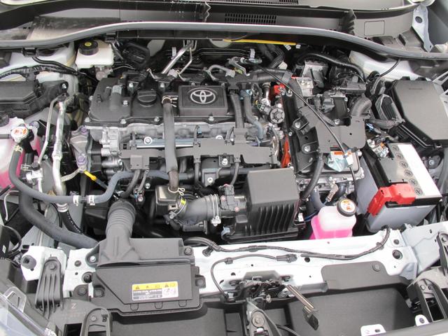 カローラクロス ハイブリッド　Ｚ　パノラマガラスルーフ・１０．５インチディスプレイオーディオ（ナビ、ＴＶ有）・全周囲・アドバンスパーク・ＢＳＭ・パワーバックドア・ルーフレール・ＥＴＣ２．０・スマートキー２個・シートヒーター・１オーナー（20枚目）