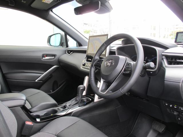 カローラクロス ハイブリッド　Ｚ　パノラマガラスルーフ・１０．５インチディスプレイオーディオ（ナビ、ＴＶ有）・全周囲・アドバンスパーク・ＢＳＭ・パワーバックドア・ルーフレール・ＥＴＣ２．０・スマートキー２個・シートヒーター・１オーナー（22枚目）