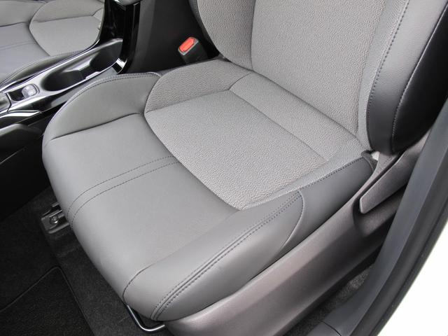 カローラクロス ハイブリッド　Ｚ　パノラマガラスルーフ・１０．５インチディスプレイオーディオ（ナビ、ＴＶ有）・全周囲・アドバンスパーク・ＢＳＭ・パワーバックドア・ルーフレール・ＥＴＣ２．０・スマートキー２個・シートヒーター・１オーナー（54枚目）