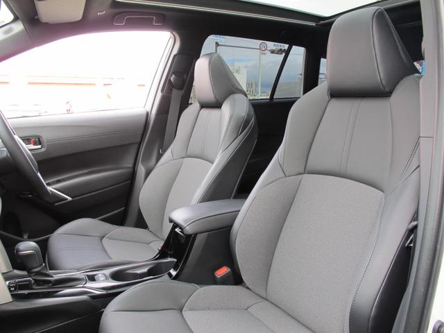 カローラクロス ハイブリッド　Ｚ　パノラマガラスルーフ・１０．５インチディスプレイオーディオ（ナビ、ＴＶ有）・全周囲・アドバンスパーク・ＢＳＭ・パワーバックドア・ルーフレール・ＥＴＣ２．０・スマートキー２個・シートヒーター・１オーナー（55枚目）