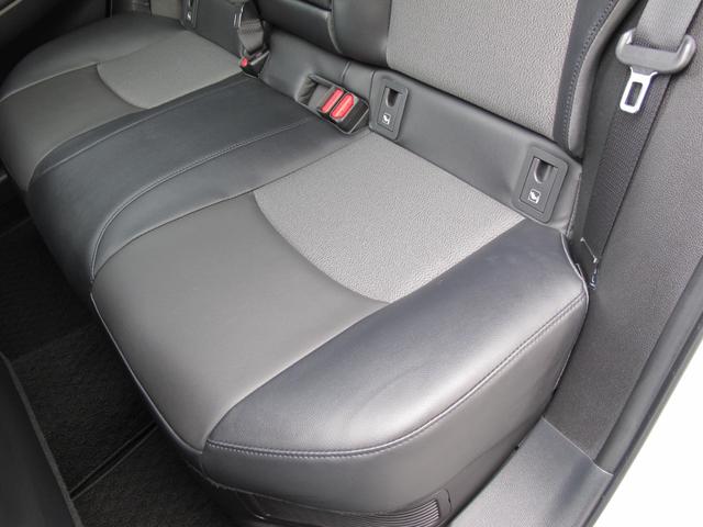 カローラクロス ハイブリッド　Ｚ　パノラマガラスルーフ・１０．５インチディスプレイオーディオ（ナビ、ＴＶ有）・全周囲・アドバンスパーク・ＢＳＭ・パワーバックドア・ルーフレール・ＥＴＣ２．０・スマートキー２個・シートヒーター・１オーナー（57枚目）