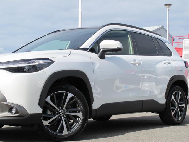 カローラクロス ハイブリッド　Ｚ　パノラマガラスルーフ・１０．５インチディスプレイオーディオ（ナビ、ＴＶ有）・全周囲・アドバンスパーク・ＢＳＭ・パワーバックドア・ルーフレール・ＥＴＣ２．０・スマートキー２個・シートヒーター・１オーナー（62枚目）