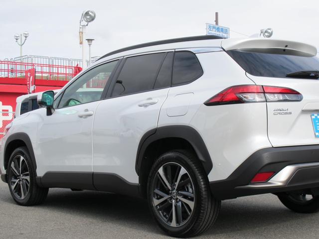 カローラクロス ハイブリッド　Ｚ　パノラマガラスルーフ・１０．５インチディスプレイオーディオ（ナビ、ＴＶ有）・全周囲・アドバンスパーク・ＢＳＭ・パワーバックドア・ルーフレール・ＥＴＣ２．０・スマートキー２個・シートヒーター・１オーナー（65枚目）