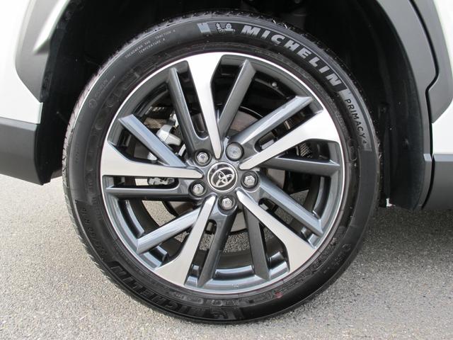 カローラクロス ハイブリッド　Ｚ　パノラマガラスルーフ・１０．５インチディスプレイオーディオ（ナビ、ＴＶ有）・全周囲・アドバンスパーク・ＢＳＭ・パワーバックドア・ルーフレール・ＥＴＣ２．０・スマートキー２個・シートヒーター・１オーナー（70枚目）