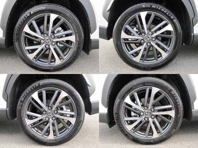 カローラクロス ハイブリッド　Ｚ　パノラマガラスルーフ・１０．５インチディスプレイオーディオ（ナビ、ＴＶ有）・全周囲・アドバンスパーク・ＢＳＭ・パワーバックドア・ルーフレール・ＥＴＣ２．０・スマートキー２個・シートヒーター・１オーナー（79枚目）