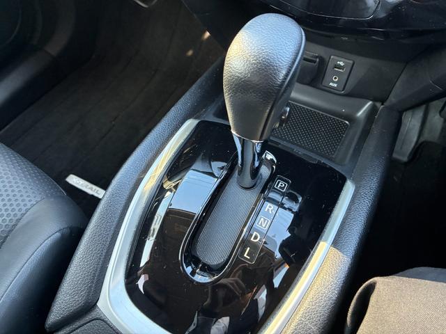 エクストレイル ２０Ｘ　ＨＶエクストリーマＸエマジェンシーブレーキＰ　禁煙　全周囲モニター　シートヒーター　純ナビ　Ｂカメラ　Ｂｌｕｅｔｏｏｔｈ可　スマートキー　パワーバックドア　衝突軽減システム　ドアミラーヒーター　クルコン　純正１７インチアルミ　ＥＴＣ　ＬＥＤヘッド（47枚目）