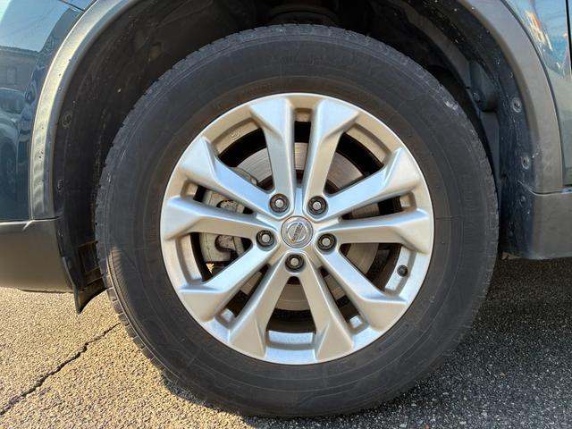 エクストレイル ２０Ｘ　ＨＶエクストリーマＸエマジェンシーブレーキＰ　禁煙　全周囲モニター　シートヒーター　純ナビ　Ｂカメラ　Ｂｌｕｅｔｏｏｔｈ可　スマートキー　パワーバックドア　衝突軽減システム　ドアミラーヒーター　クルコン　純正１７インチアルミ　ＥＴＣ　ＬＥＤヘッド（64枚目）