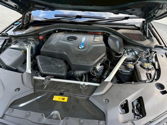 5シリーズ 530e Mスポーツアイパフォーマンス ★禁煙★ベージュ革シート★メーカーナビ★Bカメラ★フルセグTV★シートヒーター★スマートキー★パワートランク★レーンキーピング★衝突軽減★レーダークルーズ★充電ケーブル★ETC(15枚目)