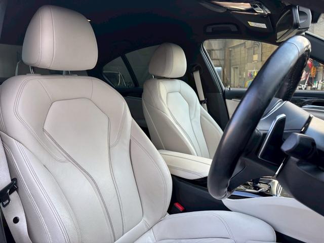 5シリーズ 530e Mスポーツアイパフォーマンス ★禁煙★ベージュ革シート★メーカーナビ★Bカメラ★フルセグTV★シートヒーター★スマートキー★パワートランク★レーンキーピング★衝突軽減★レーダークルーズ★充電ケーブル★ETC(25枚目)