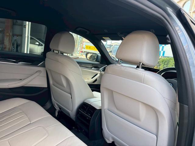 5シリーズ 530e Mスポーツアイパフォーマンス ★禁煙★ベージュ革シート★メーカーナビ★Bカメラ★フルセグTV★シートヒーター★スマートキー★パワートランク★レーンキーピング★衝突軽減★レーダークルーズ★充電ケーブル★ETC(30枚目)