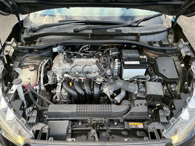 カローラクロス Ｚ　雹害　ワンオーナー　禁煙　全周囲モニター　コンビシート　ディスプレイオーディオ（ナビ）　Ｂカメラ　Ｄ席パワーシート　シートヒーター　ＢＳＭ　ＬＥＤヘッドライト　スマートキー　レーダークルーズ　ＥＴＣ（3枚目）