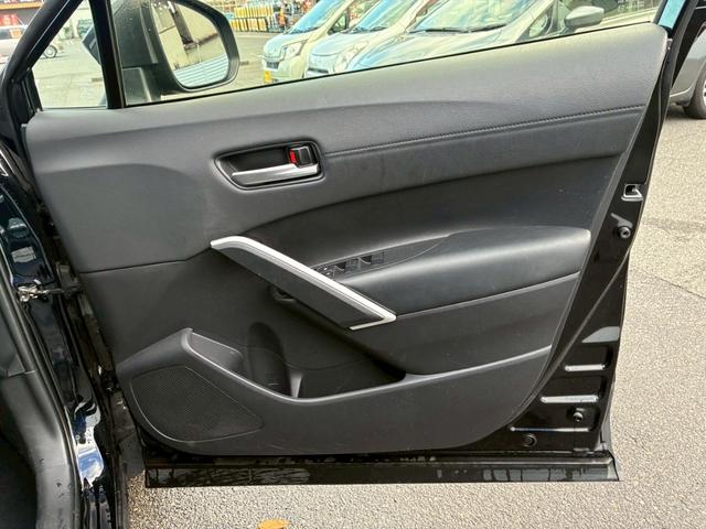 カローラクロス Ｚ　雹害　ワンオーナー　禁煙　全周囲モニター　コンビシート　ディスプレイオーディオ（ナビ）　Ｂカメラ　Ｄ席パワーシート　シートヒーター　ＢＳＭ　ＬＥＤヘッドライト　スマートキー　レーダークルーズ　ＥＴＣ（43枚目）