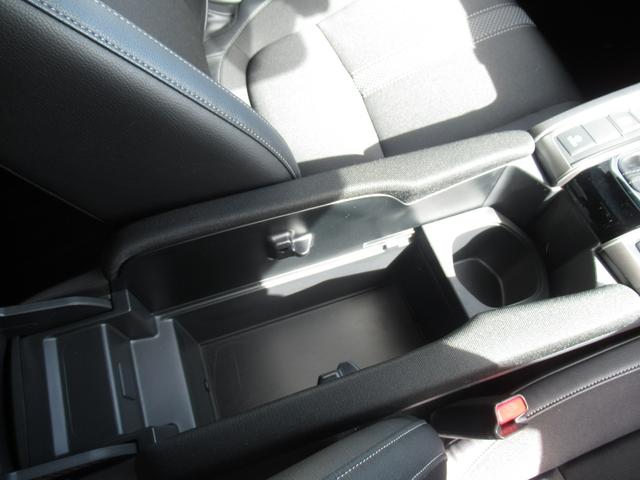 シビック ハッチバックホンダセンシング　純正７インチナビ　純正ドライブレコーダー前後　運転席・助手席パワーシート　ブレーキホールド機能付き電子パーキングブレーキ　バックカメラ　ＥＴＣ２．０　ワンオーナー　ＤＶＤ　ＣＤ　純正アルミホイール（33枚目）