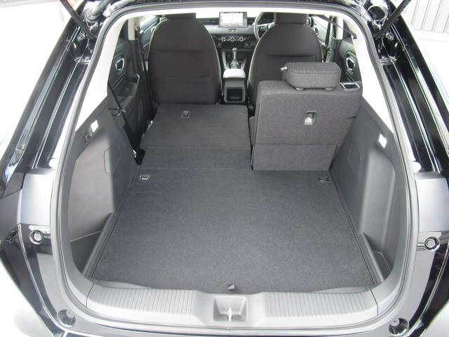 ヴェゼル e:HEVX 純正9インチホンダコネクトナビ ブレーキホールド機能付き電子パーキングブレーキ 電動格納ドアミラー バックカメラ 置くだけ充電 パーキングセンサー前後 そよ風アウトレット ETC2.0 ワンオーナー(16枚目)