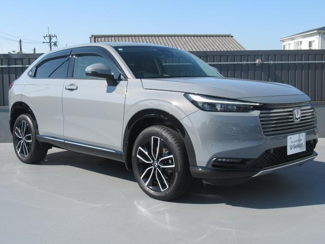 ヴェゼル ｅ：ＨＥＶＺ　弊社元試乗車　純正９インチナビ　純正ドラレコ前後　バックカメラ　ブラインドスポット　電動格納ミラー　ブレーキホールド機能付き電子パ　パーキングセンサー前後　電動リアゲート　ＥＴＣ２．０　禁煙車（8枚目）