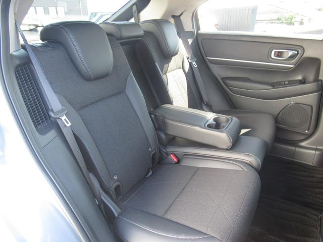 ヴェゼル ｅ：ＨＥＶＺ　弊社元試乗車　純正９インチナビ　純正ドラレコ前後　バックカメラ　ブラインドスポット　電動格納ミラー　ブレーキホールド機能付き電子パ　パーキングセンサー前後　電動リアゲート　ＥＴＣ２．０　禁煙車（15枚目）