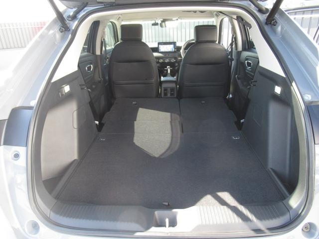 ヴェゼル ｅ：ＨＥＶＺ　弊社元試乗車　純正９インチナビ　純正ドラレコ前後　バックカメラ　ブラインドスポット　電動格納ミラー　ブレーキホールド機能付き電子パ　パーキングセンサー前後　電動リアゲート　ＥＴＣ２．０　禁煙車（19枚目）