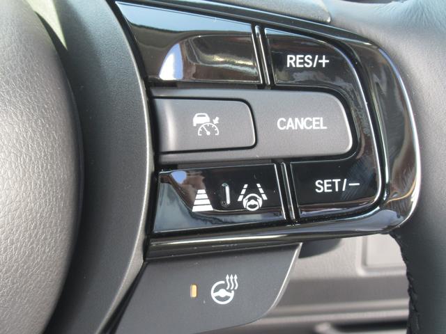 ヴェゼル ｅ：ＨＥＶＺ　弊社元試乗車　純正９インチナビ　純正ドラレコ前後　バックカメラ　ブラインドスポット　電動格納ミラー　ブレーキホールド機能付き電子パ　パーキングセンサー前後　電動リアゲート　ＥＴＣ２．０　禁煙車（35枚目）