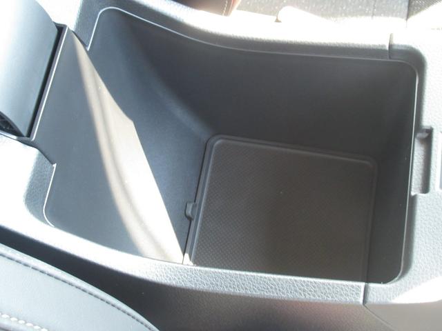 ヴェゼル ｅ：ＨＥＶＺ　弊社元試乗車　純正９インチナビ　純正ドラレコ前後　バックカメラ　ブラインドスポット　電動格納ミラー　ブレーキホールド機能付き電子パ　パーキングセンサー前後　電動リアゲート　ＥＴＣ２．０　禁煙車（43枚目）