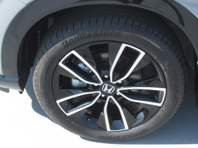 ヴェゼル ｅ：ＨＥＶＺ　弊社元試乗車　純正９インチナビ　純正ドラレコ前後　バックカメラ　ブラインドスポット　電動格納ミラー　ブレーキホールド機能付き電子パ　パーキングセンサー前後　電動リアゲート　ＥＴＣ２．０　禁煙車（62枚目）