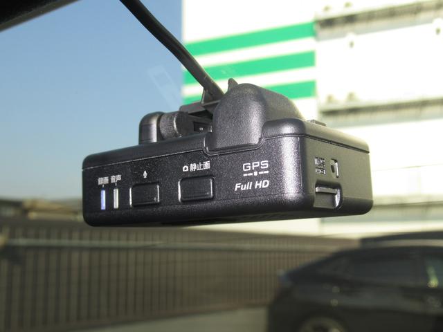 シビック ハッチバック 純正7インチナビ 純正ドラレコ前後 バックカメラ ETC2.0 ブレーキホールド機能付き電子パーキングブレーキ 前席パワーシート シートヒーター スポーツペダル タイヤ4本新品 ワンオーナー(6枚目)