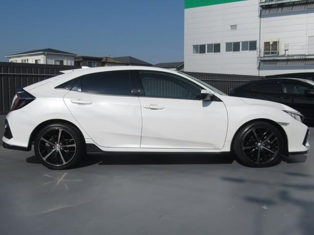 シビック ハッチバック 純正7インチナビ 純正ドラレコ前後 バックカメラ ETC2.0 ブレーキホールド機能付き電子パーキングブレーキ 前席パワーシート シートヒーター スポーツペダル タイヤ4本新品 ワンオーナー(9枚目)