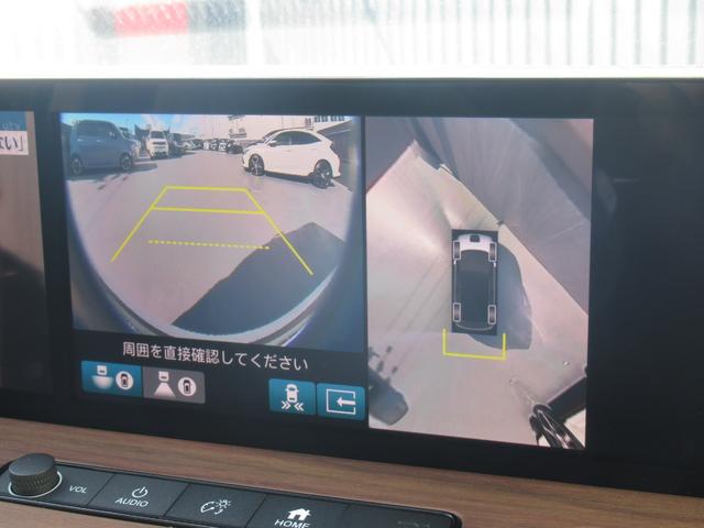 Ｈｏｎｄａ ｅ アドバンス　弊社元試乗車　純正ワイドスクリーンホンダコネクトディスプレー　純正ドラレコ前後　マルチビューカメラ　パーキングセンサー前後　スカイルーフ　ＥＴＣ２．０　パーキングパイロット　サイドカメラミラー（17枚目）