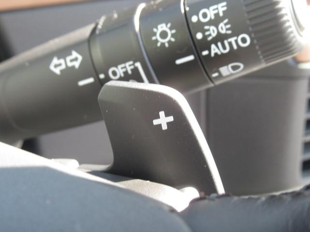 Ｈｏｎｄａ ｅ アドバンス　弊社元試乗車　純正ワイドスクリーンホンダコネクトディスプレー　純正ドラレコ前後　マルチビューカメラ　パーキングセンサー前後　スカイルーフ　ＥＴＣ２．０　パーキングパイロット　サイドカメラミラー（32枚目）