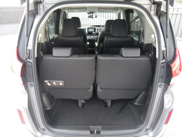 フリード G・ホンダセンシング 純正7インチナビ 両側パワースライドドア バックカメラ 電動格納ドアミラー USBチャージャー2個 Moduloサイド・フロントロアスカート テールゲートスポイラー LEDヘッドライト HDMI(13枚目)