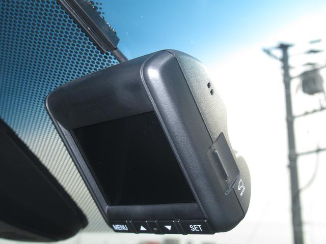 ステップワゴンスパーダ スパーダホンダセンシング 純正9インチナビ 純正ドラレコ前後 純正9インチリア席モニター バックカメラ 両側パワースライドドア わくわくゲート 後席ロールサンシェード パーキングセンサー前 ワンオーナー DVD HDMI(5枚目)