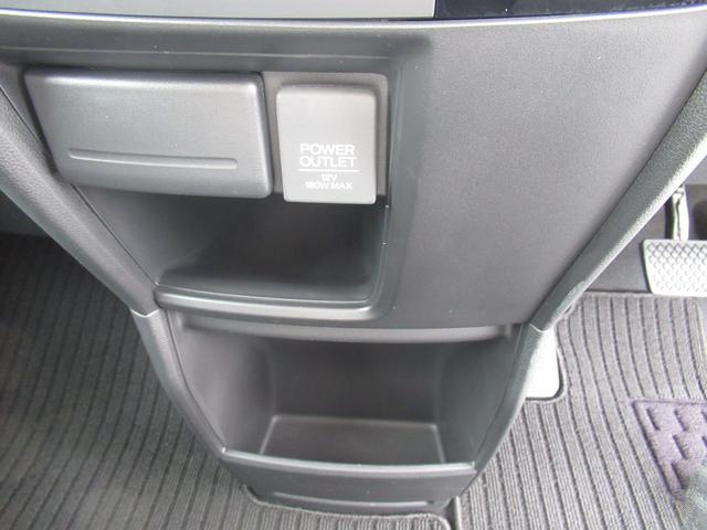 ステップワゴンスパーダ スパーダホンダセンシング 純正9インチナビ 純正ドラレコ前後 純正9インチリア席モニター バックカメラ 両側パワースライドドア わくわくゲート 後席ロールサンシェード パーキングセンサー前 ワンオーナー DVD HDMI(40枚目)